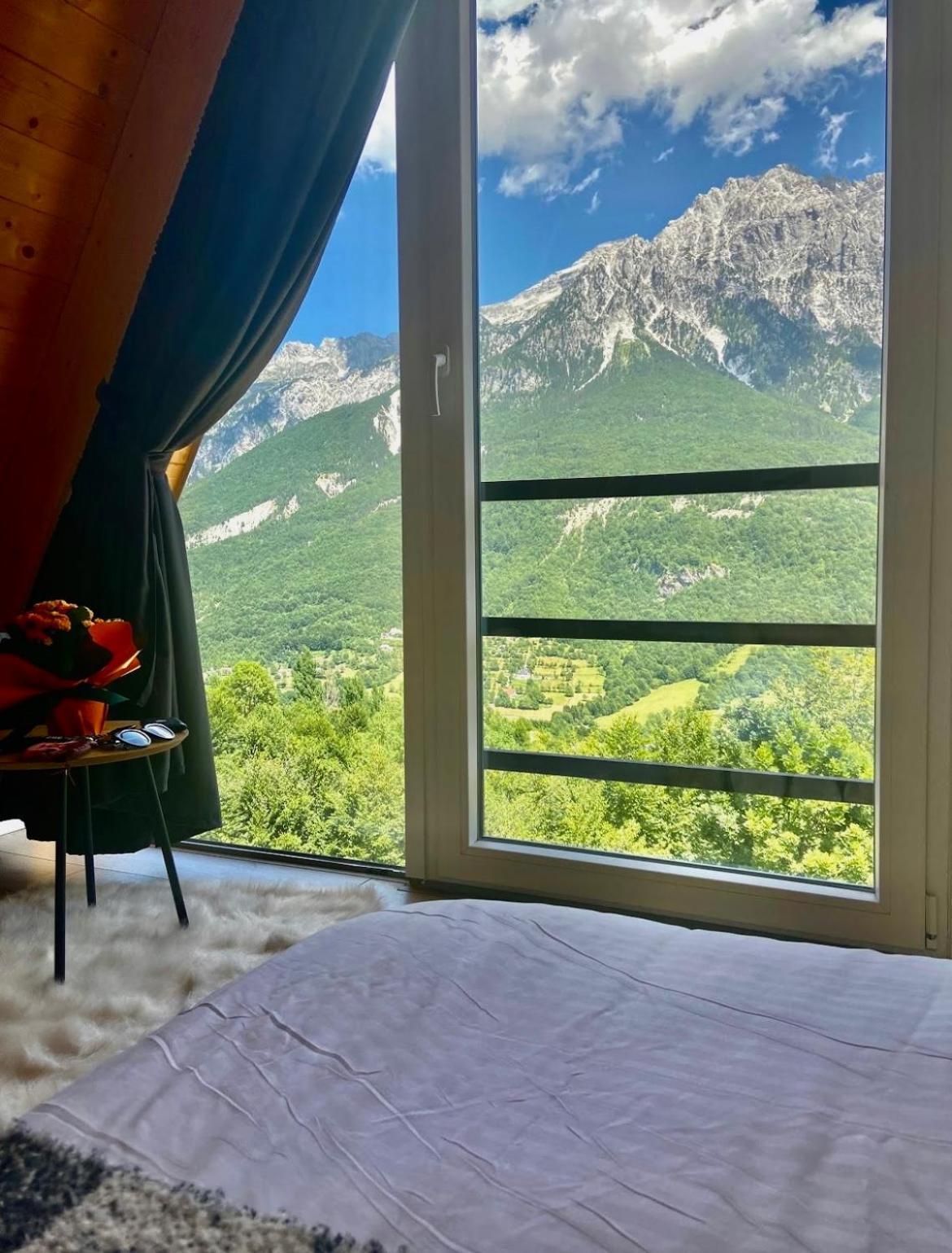 Vidis Chalet Boutique Hotel Theth Bagian luar foto