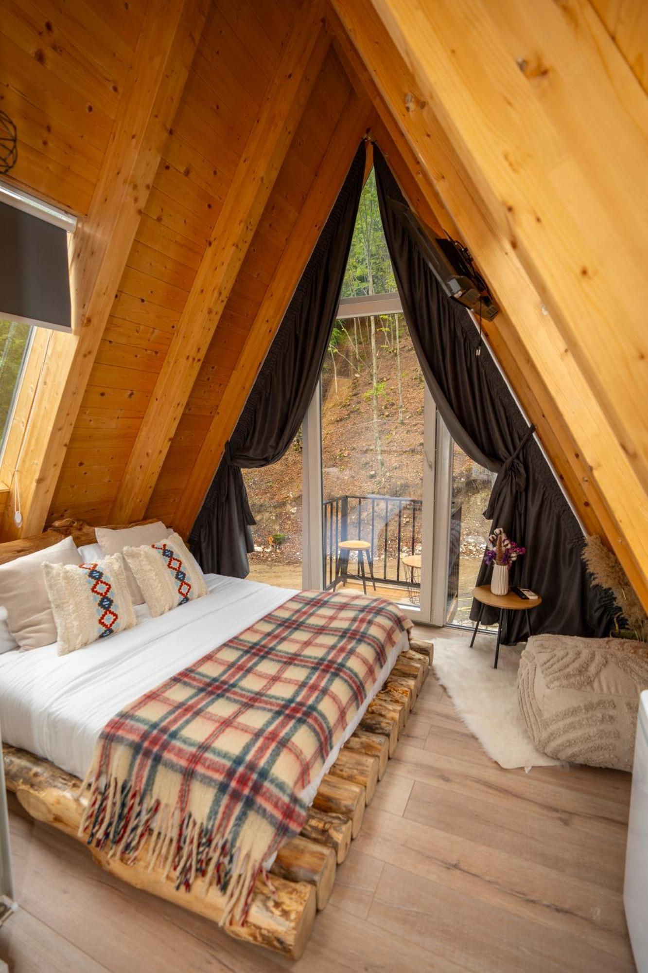 Vidis Chalet Boutique Hotel Theth Bagian luar foto