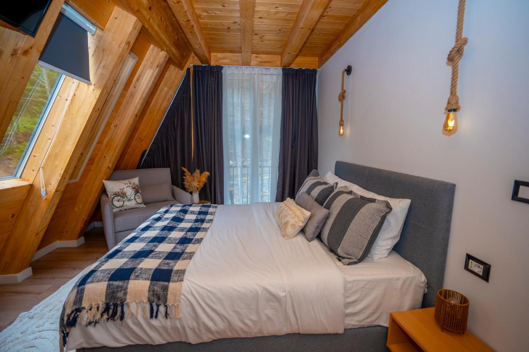 Vidis Chalet Boutique Hotel Theth Bagian luar foto