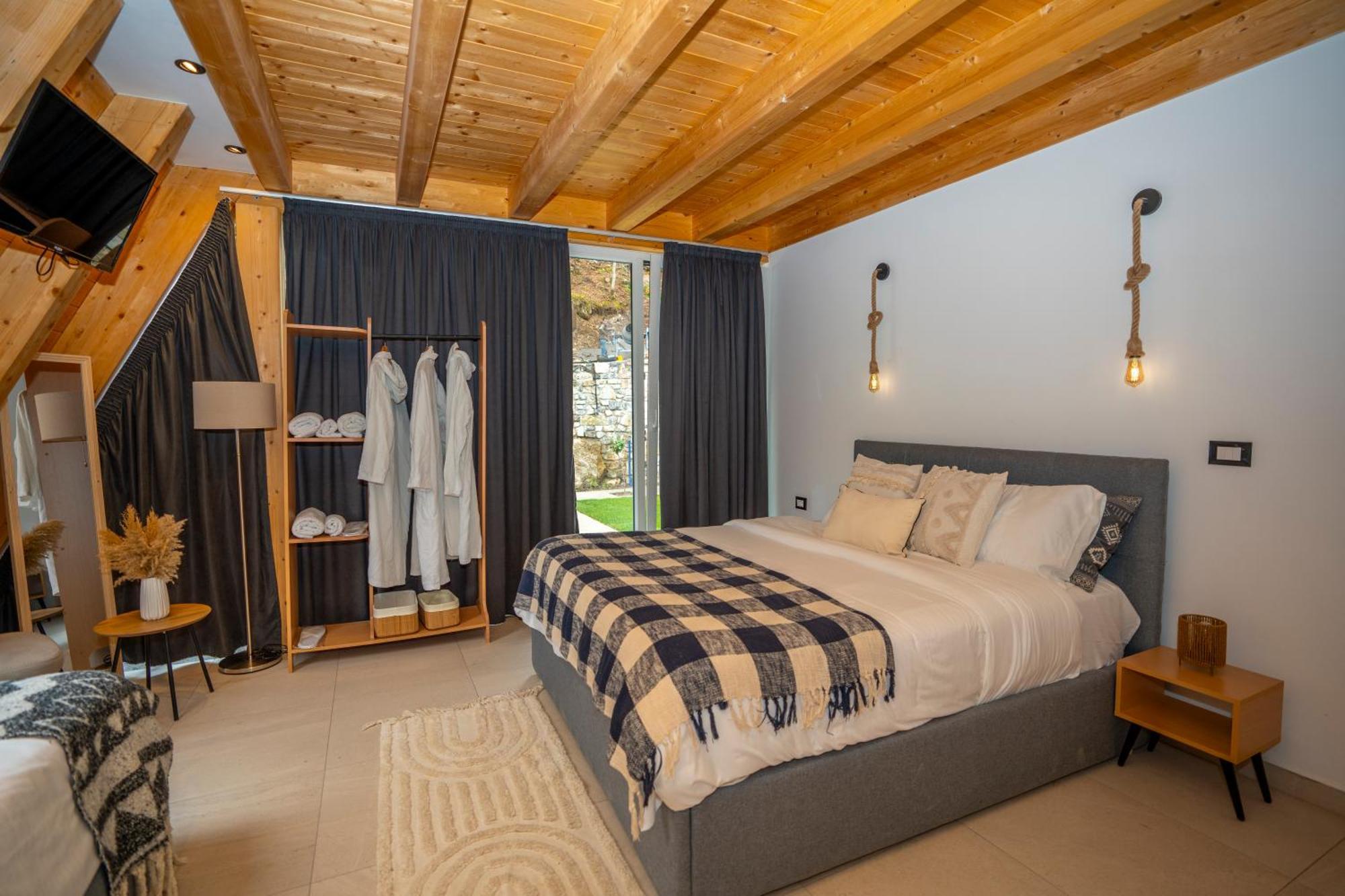 Vidis Chalet Boutique Hotel Theth Bagian luar foto