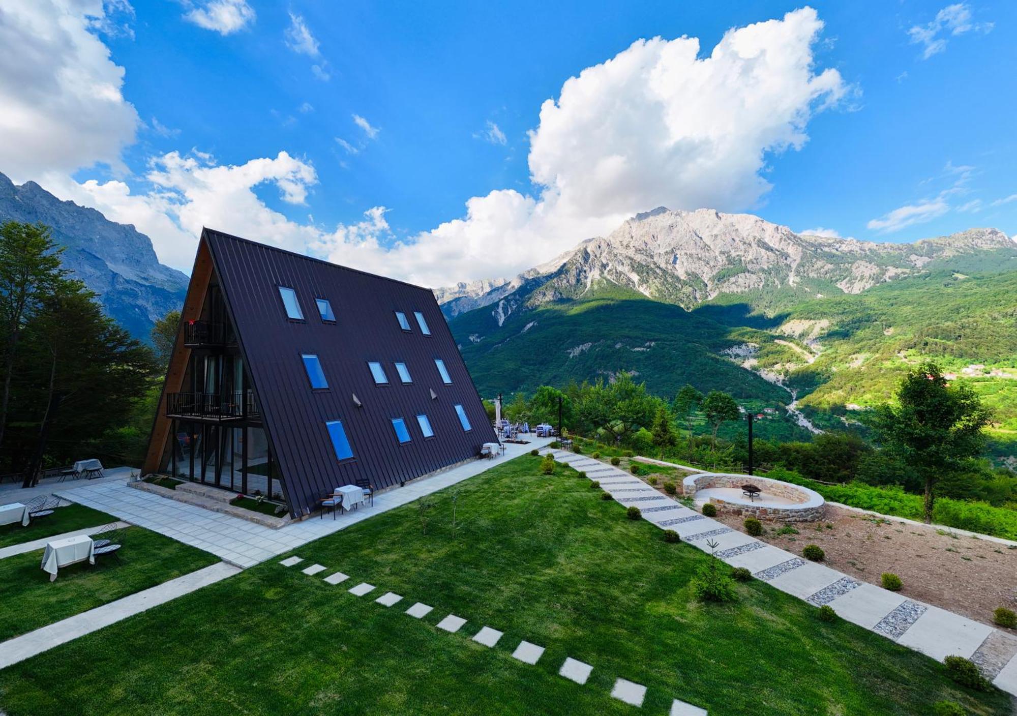 Vidis Chalet Boutique Hotel Theth Bagian luar foto