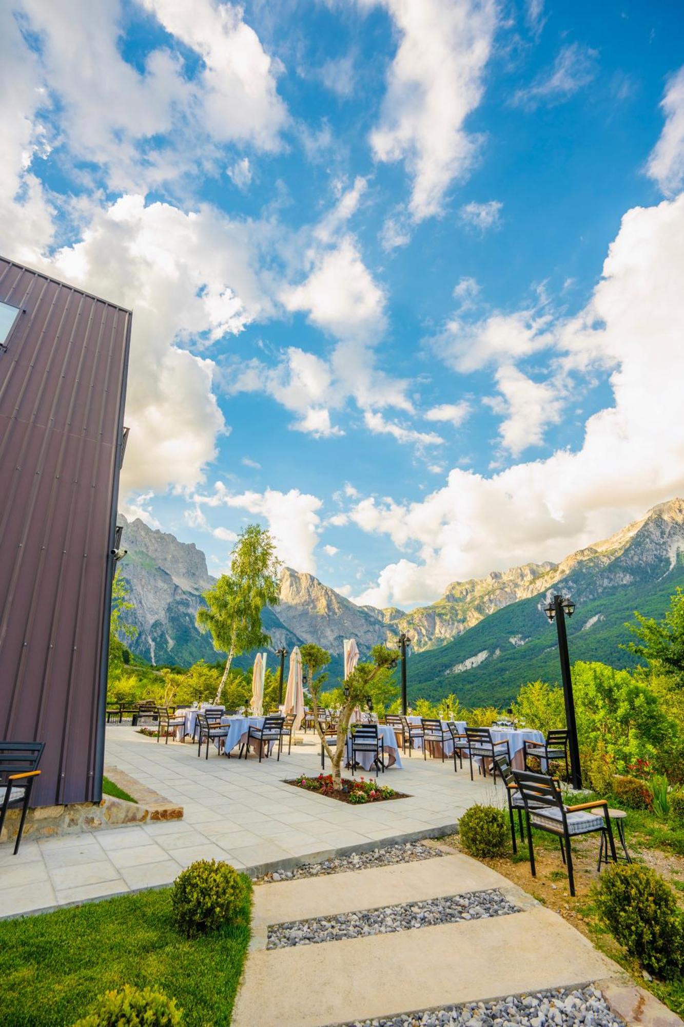 Vidis Chalet Boutique Hotel Theth Bagian luar foto