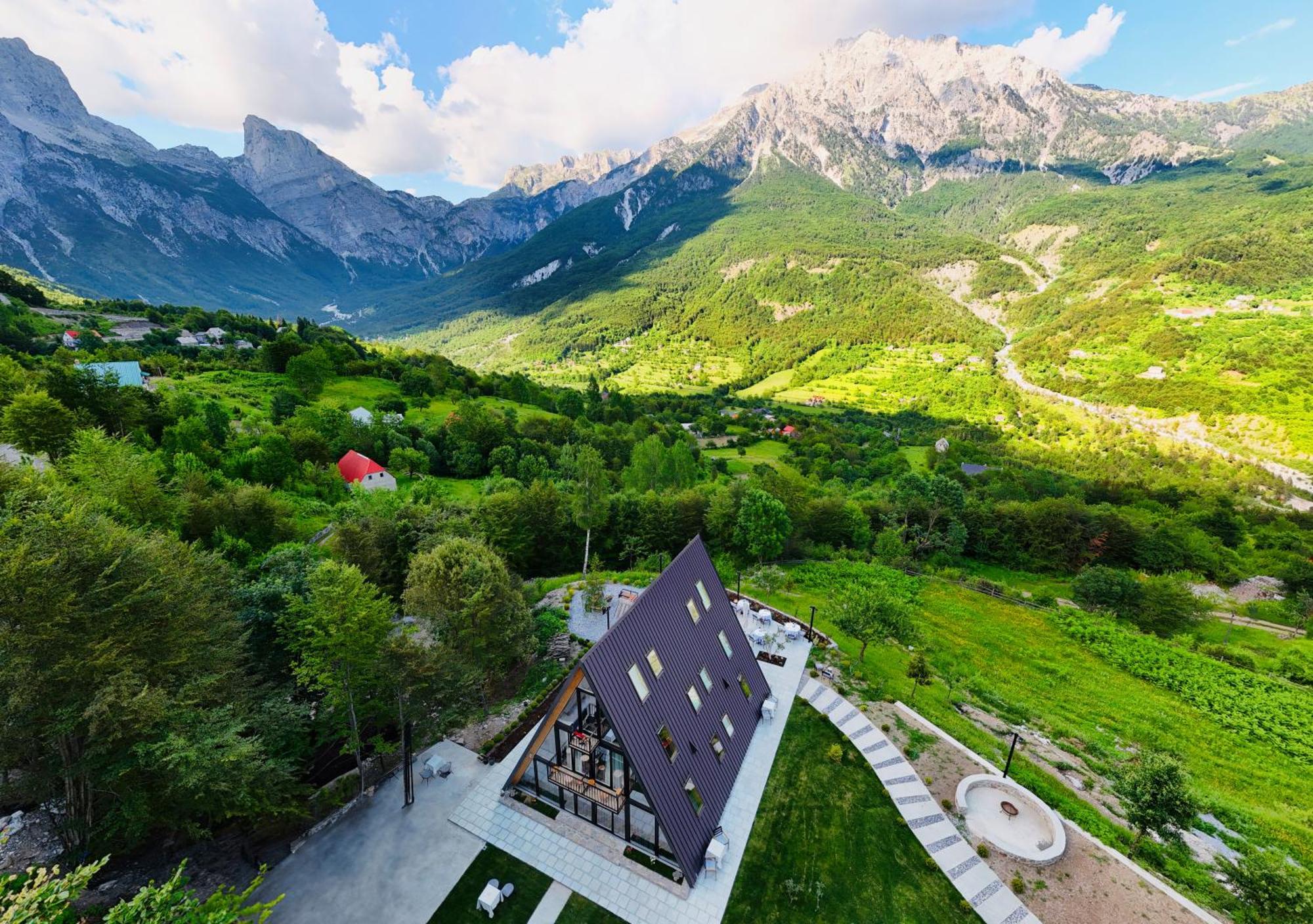 Vidis Chalet Boutique Hotel Theth Bagian luar foto