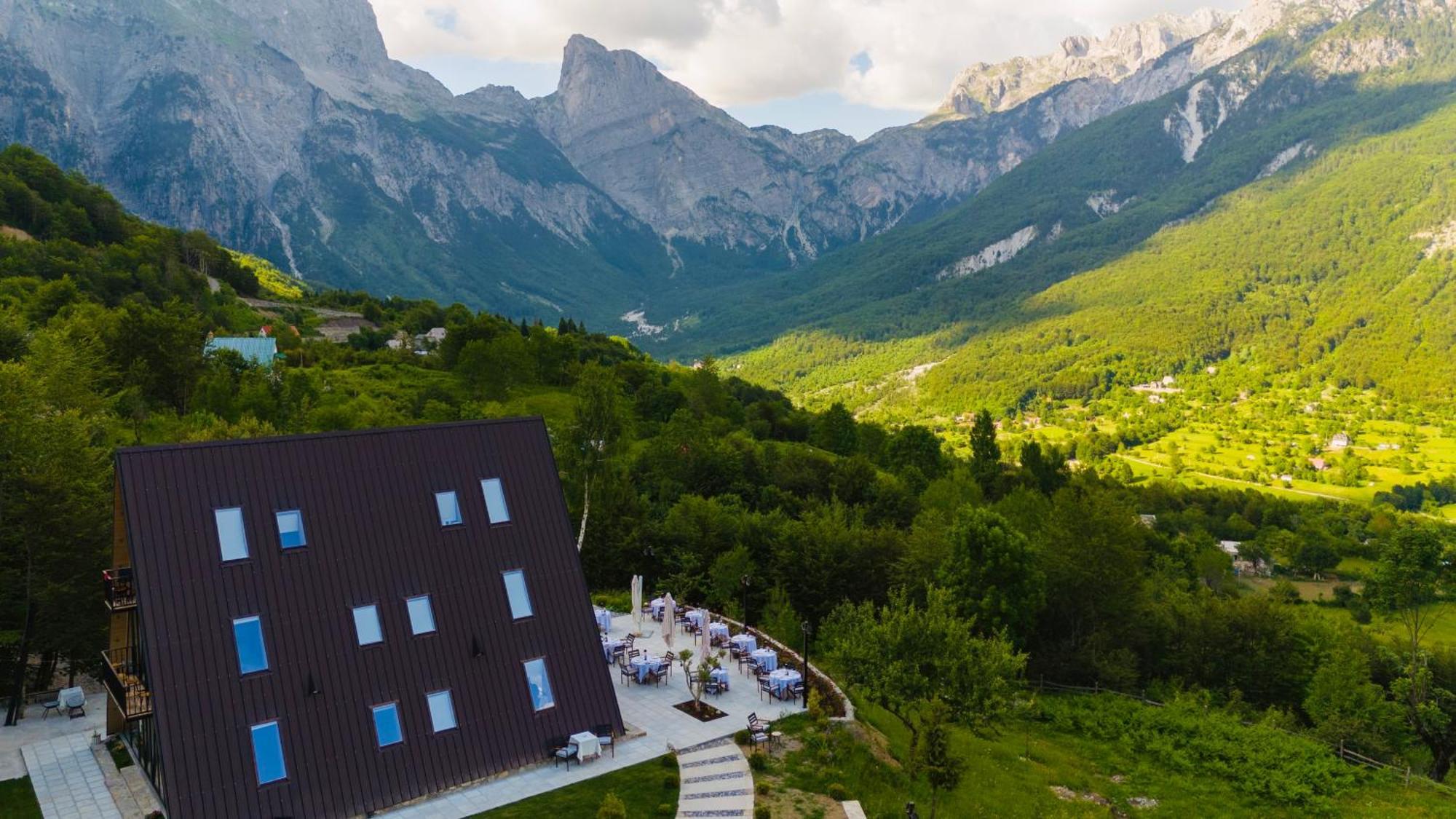 Vidis Chalet Boutique Hotel Theth Bagian luar foto