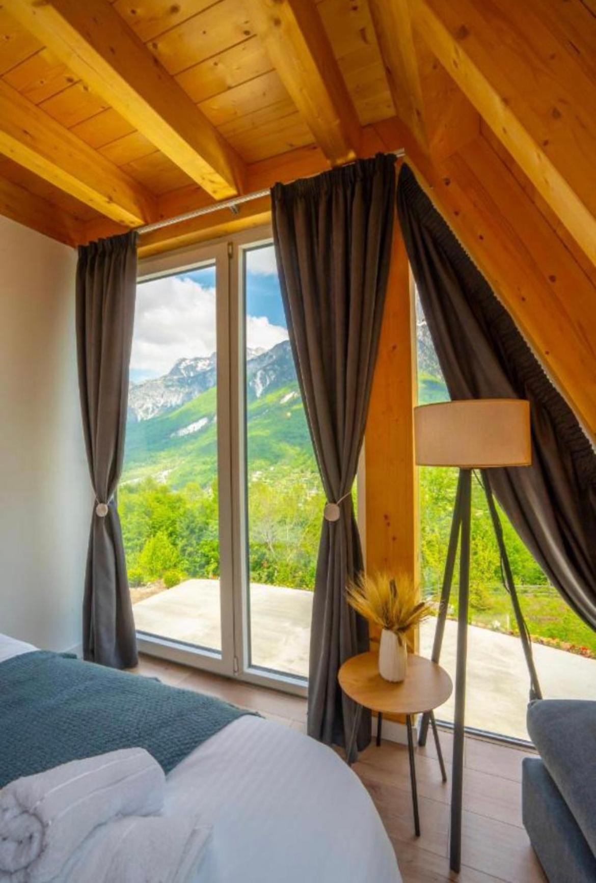 Vidis Chalet Boutique Hotel Theth Bagian luar foto