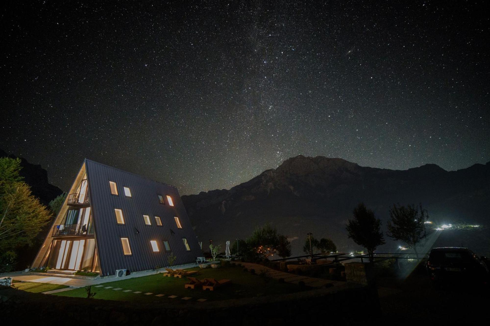 Vidis Chalet Boutique Hotel Theth Bagian luar foto