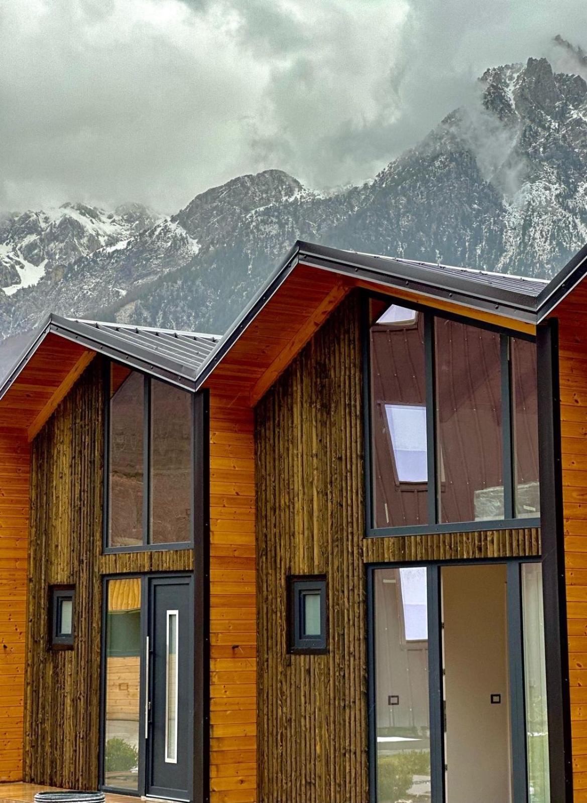 Vidis Chalet Boutique Hotel Theth Bagian luar foto